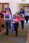 Kids Sunday 2r.jpg (40788 bytes)